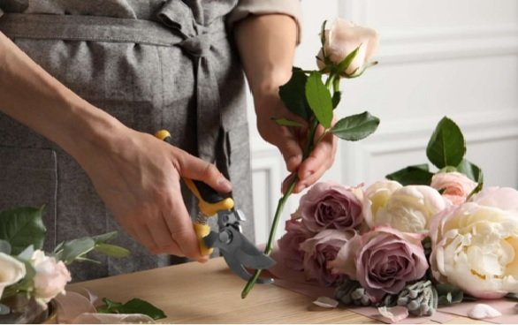how to make flowers last longer